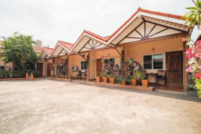 OYO 654 Samanmit Inn Hotel